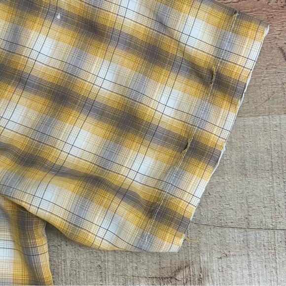 The North Face Plaid Buttondown Shirt Mens LARGE Yellow Gray - Picture 8 of 9